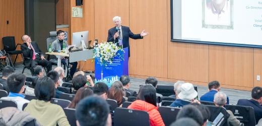 VINS Conference Examines Green Finance